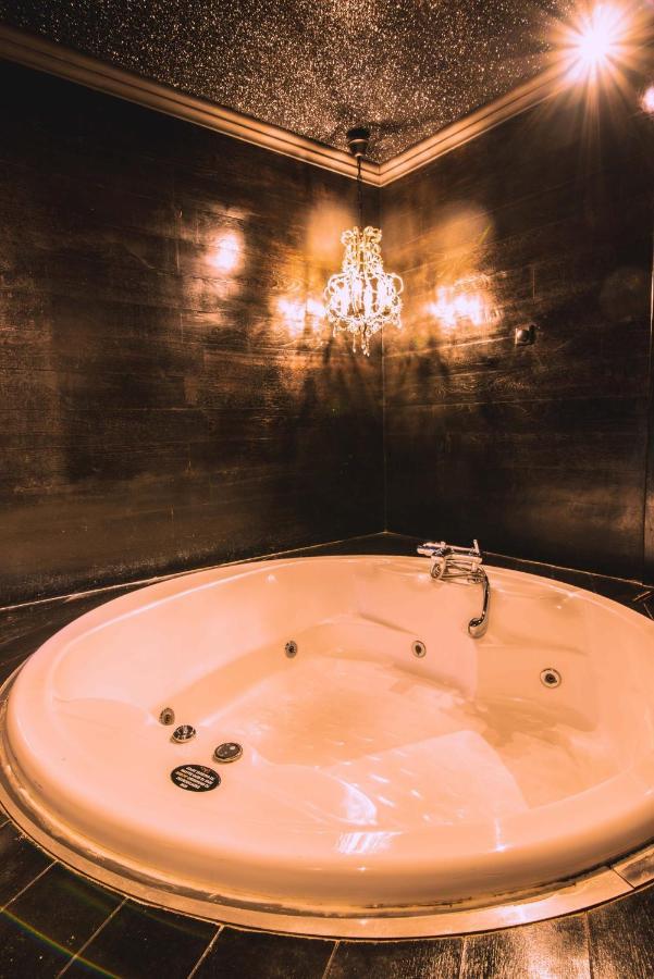Ruby Rooms Kifisia - Adults Only Афіни Екстер'єр фото